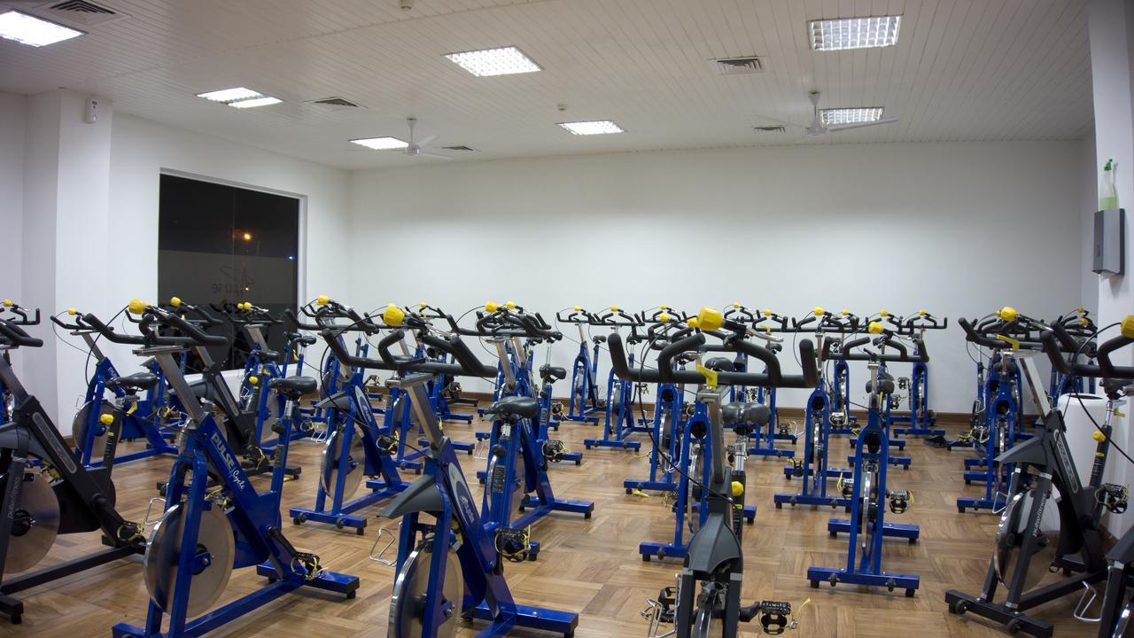 M Suites Hotel Accra Bagian luar foto