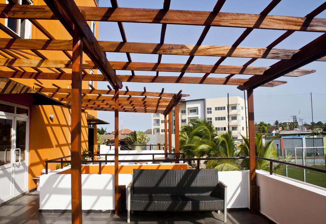 M Suites Hotel Accra Bagian luar foto