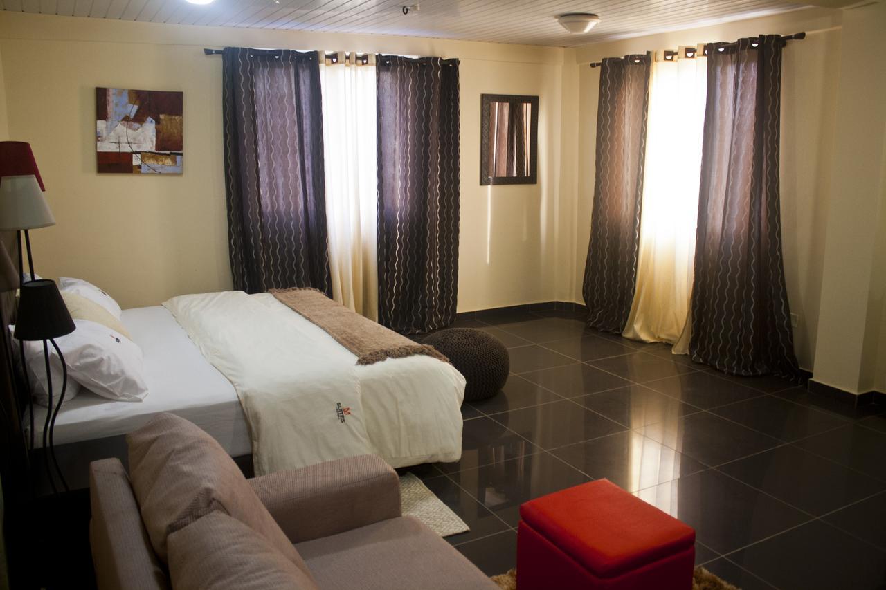 M Suites Hotel Accra Bagian luar foto