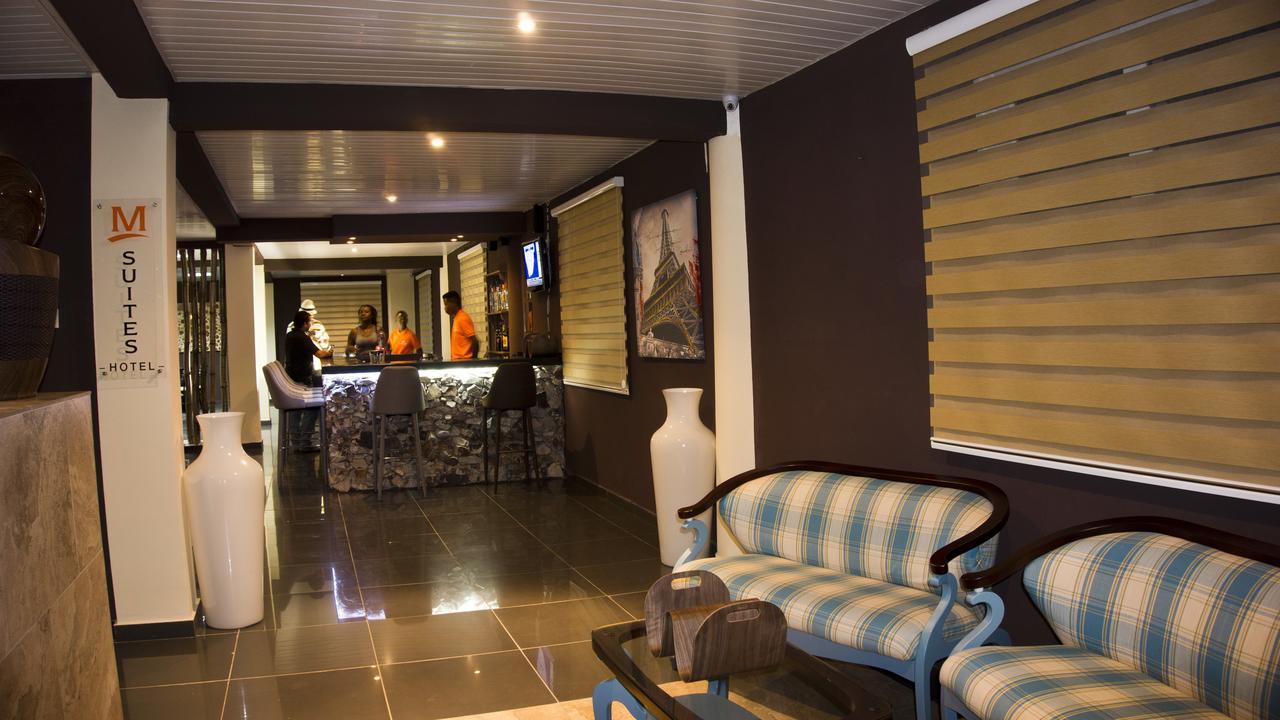M Suites Hotel Accra Bagian luar foto