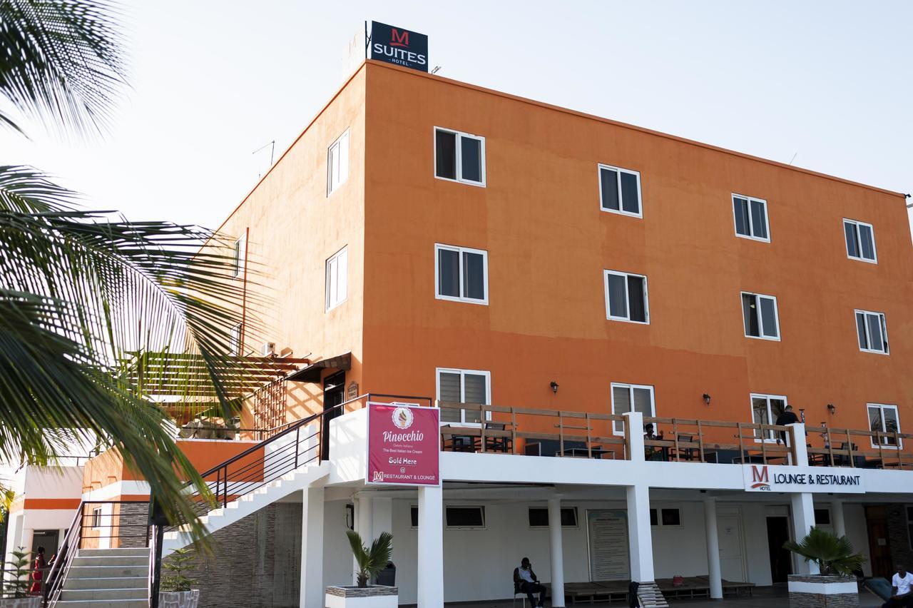 M Suites Hotel Accra Bagian luar foto